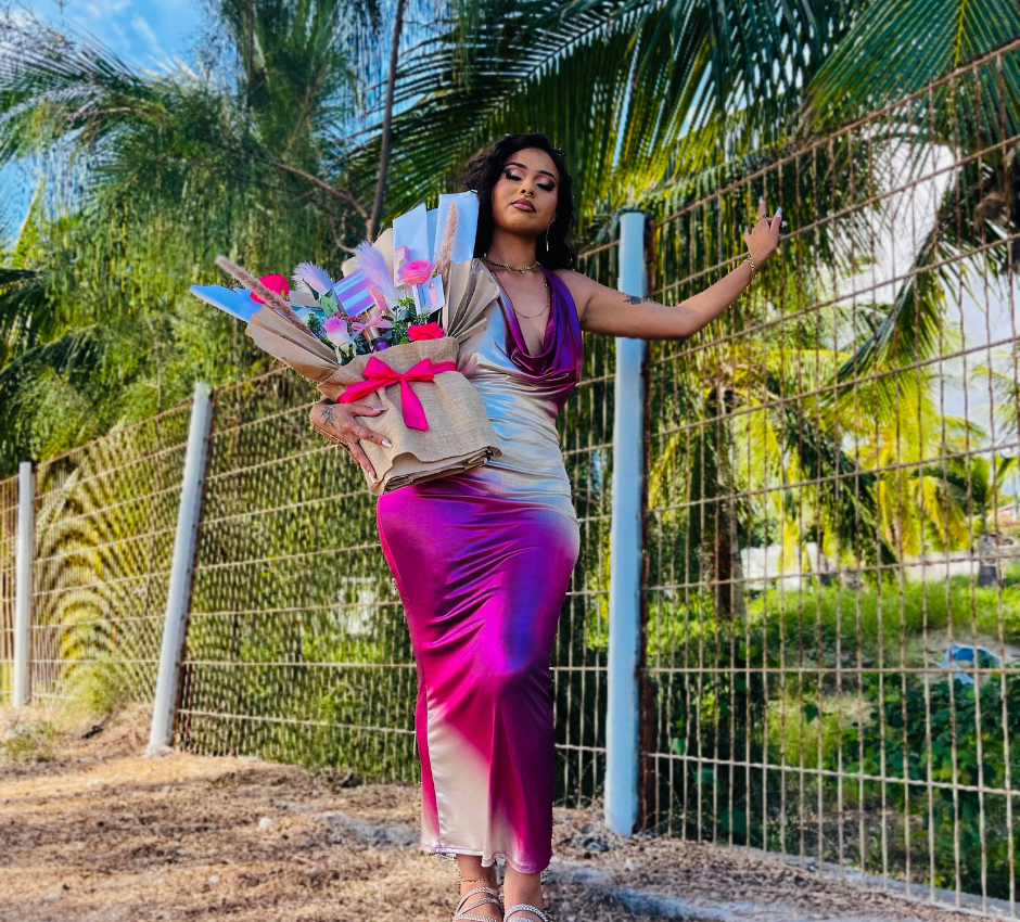 ISLAND GIRL BOUQUET - VICTORIA SECRET - Parfums célèbres x2, Accessoire strass bijoux, Soins visage détente et Maquillage - 84cm x 64cm