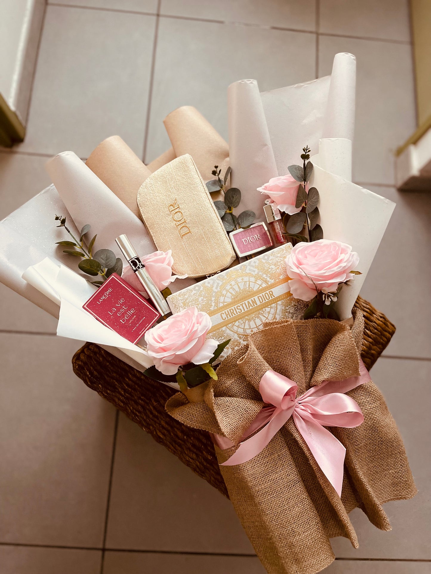 Bouquet “Rituel d’Or” ✨💐 | DIOR