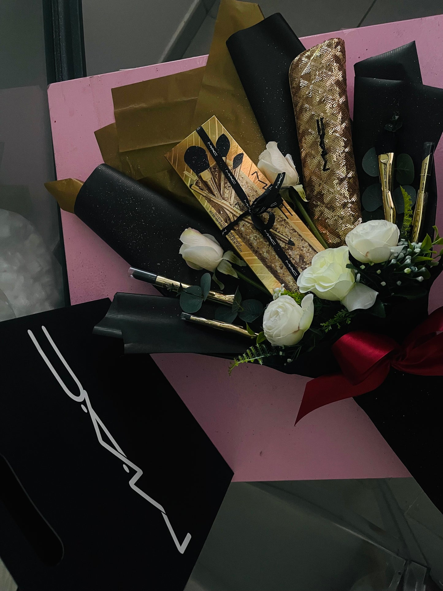 Bouquet “Éclat Doré” ✨💐 | MAC