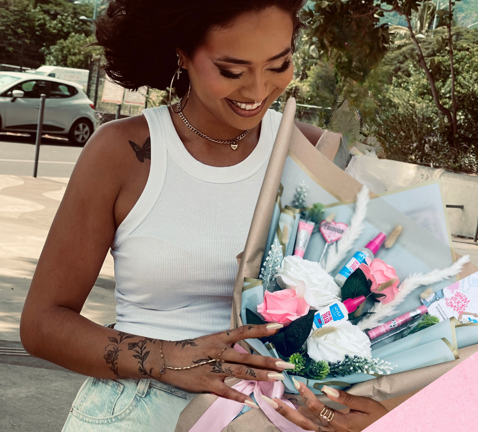 URBAN GYAL BOUQUET- NYX- 4 Produits de Maquillage longue tenue - 69cm x 58cm